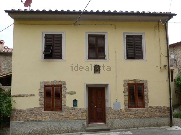 casa indipendente in vendita a Subbiano