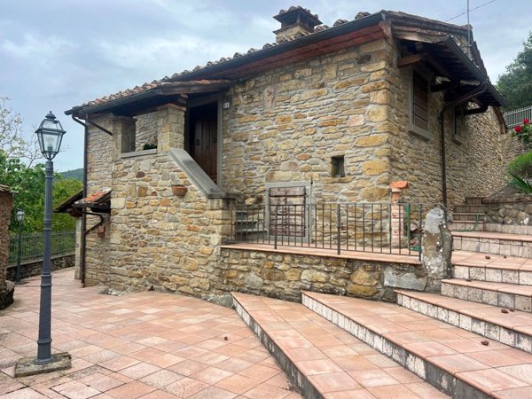 casa indipendente in vendita a Subbiano
