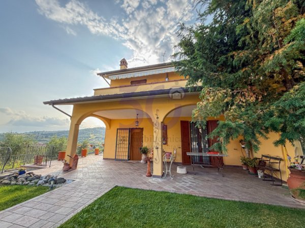 casa indipendente in vendita a Subbiano