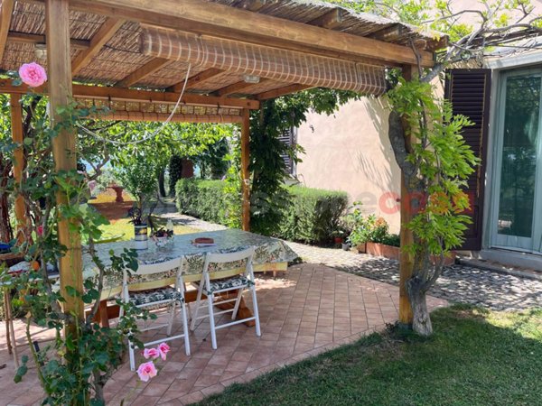 casa indipendente in vendita a Subbiano