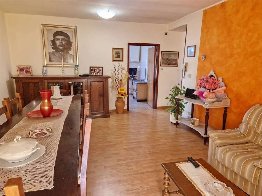 appartamento in vendita a Subbiano in zona Santa Mama