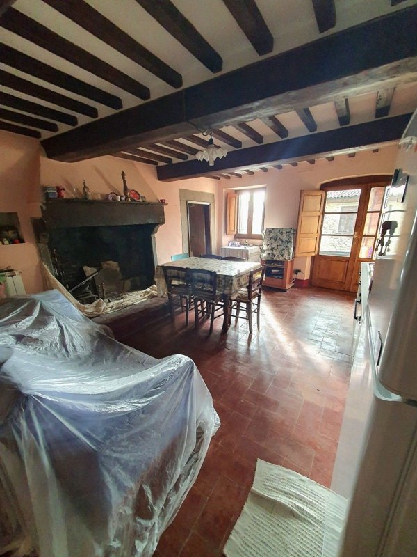 casa indipendente in vendita a Subbiano in zona Castelnuovo