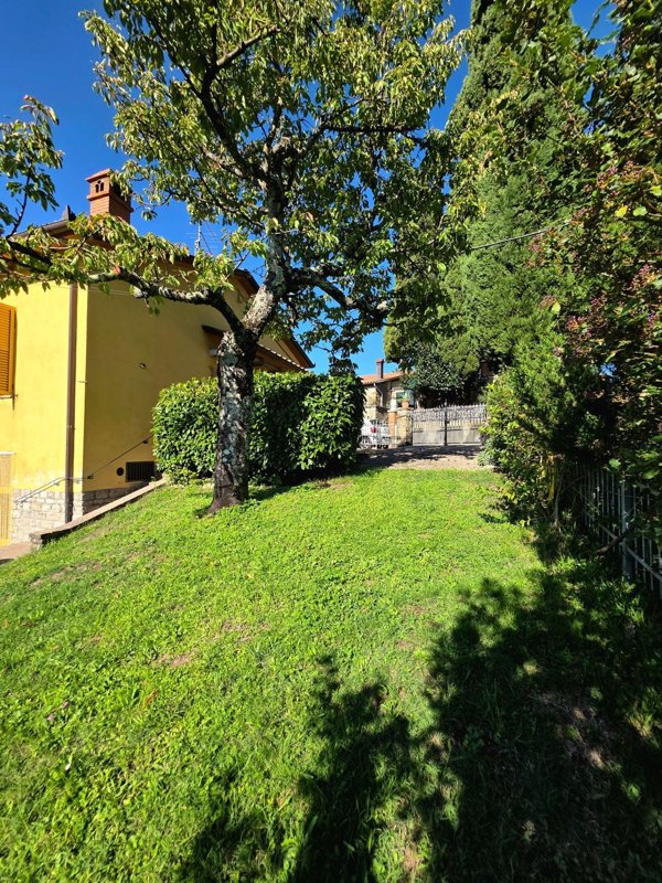 casa indipendente in vendita a Subbiano in zona Poggio d’Acona