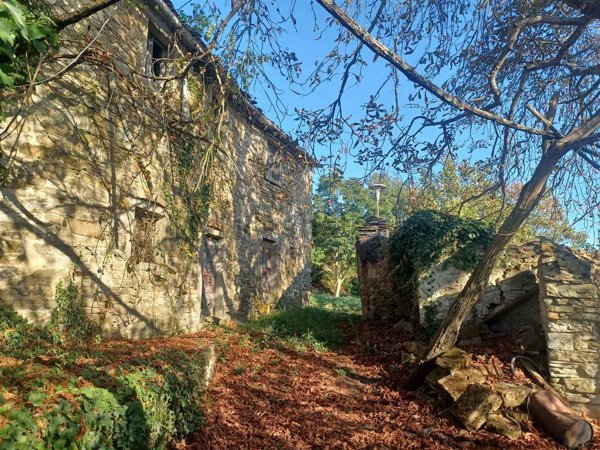 casa indipendente in vendita a Subbiano in zona Falciano