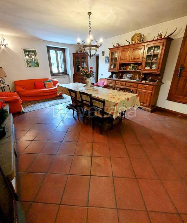 casa indipendente in vendita a Subbiano