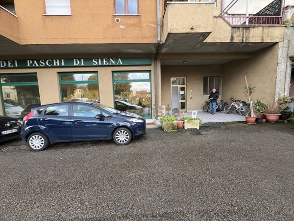 ufficio in vendita a Subbiano
