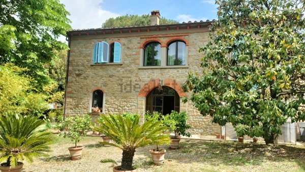 casa indipendente in vendita a Subbiano