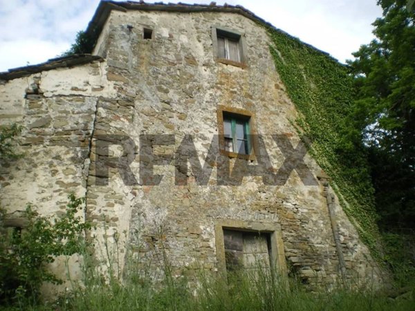 casa indipendente in vendita a Subbiano in zona Vogognano