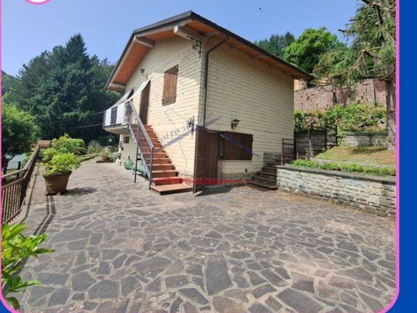 casa indipendente in vendita a Talla in zona Faltona