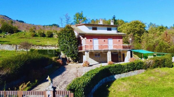 casa indipendente in vendita a Talla in zona Faltona