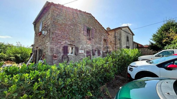 casa indipendente in vendita a Talla