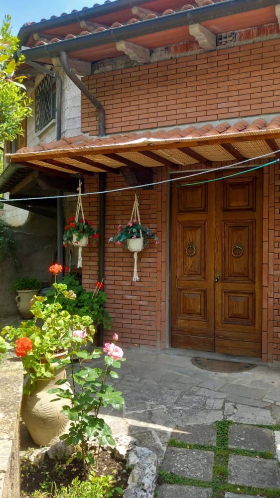 casa indipendente in vendita a Talla