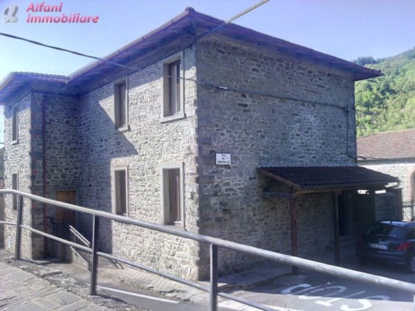 casa indipendente in vendita a Talla in zona Faltona
