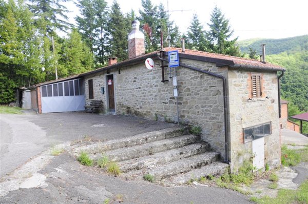 casa indipendente in vendita a Talla in zona Faltona