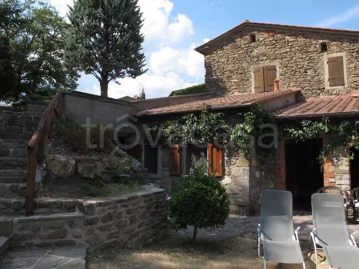 casa indipendente in vendita a Talla in zona Bicciano