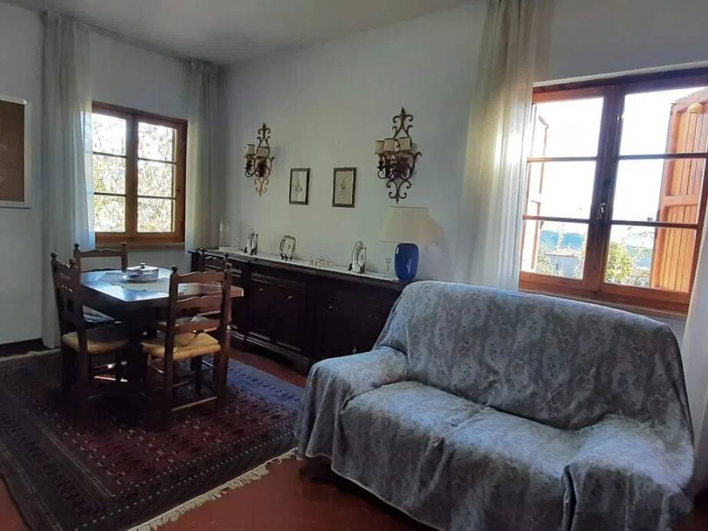 casa indipendente in vendita a Talla in zona Faltona