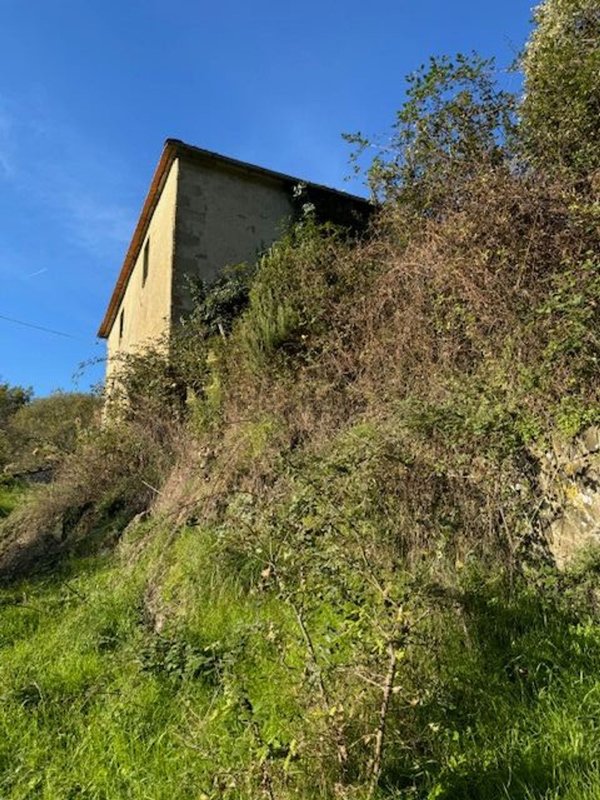casale in vendita a Talla in zona Santo-Bagnena