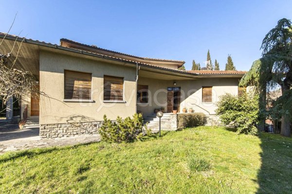 casa indipendente in vendita a Talla