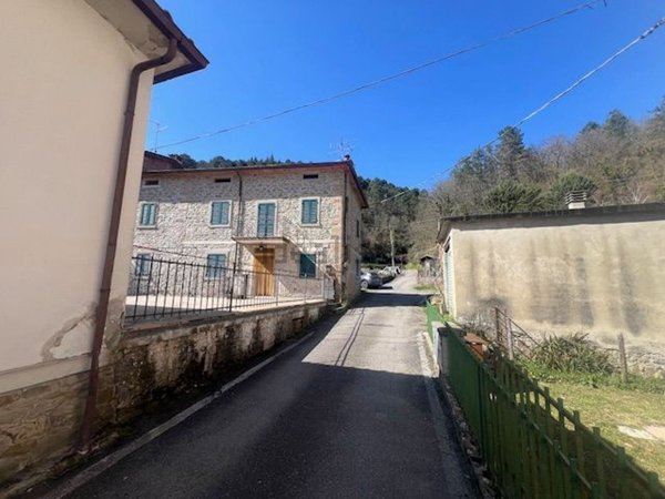 casa indipendente in vendita a Talla