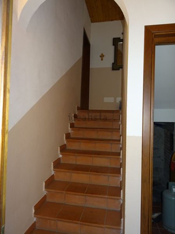 casa indipendente in vendita a Talla in zona Faltona