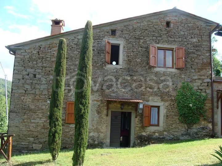 casa indipendente in vendita a Talla in zona Bicciano