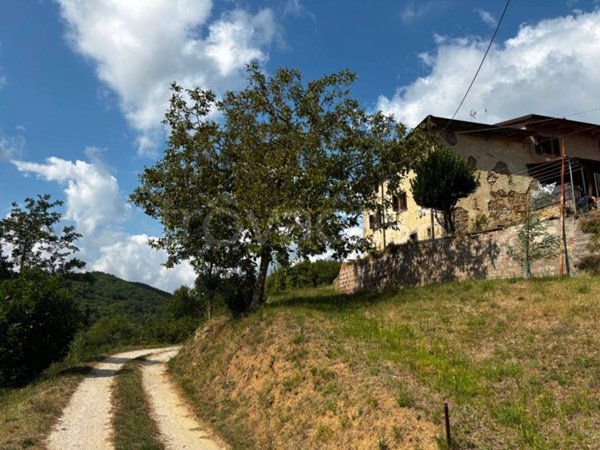 casa indipendente in vendita a Talla