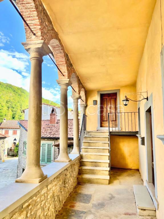 appartamento in vendita a Talla