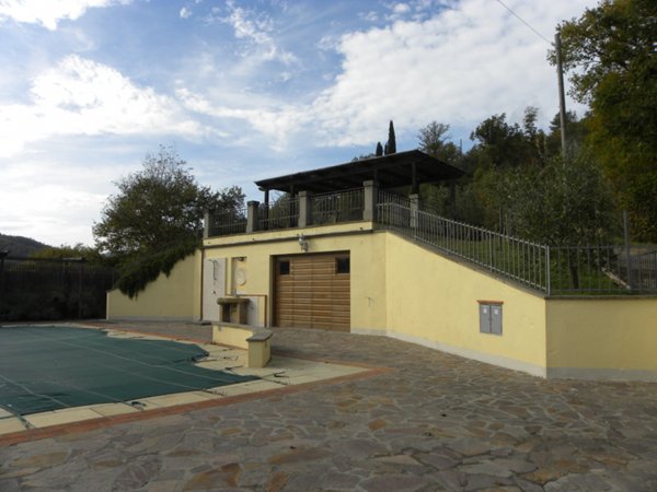 casa indipendente in vendita a Talla