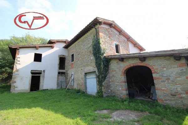 casa semindipendente in vendita a Terranuova Bracciolini in zona Persignano