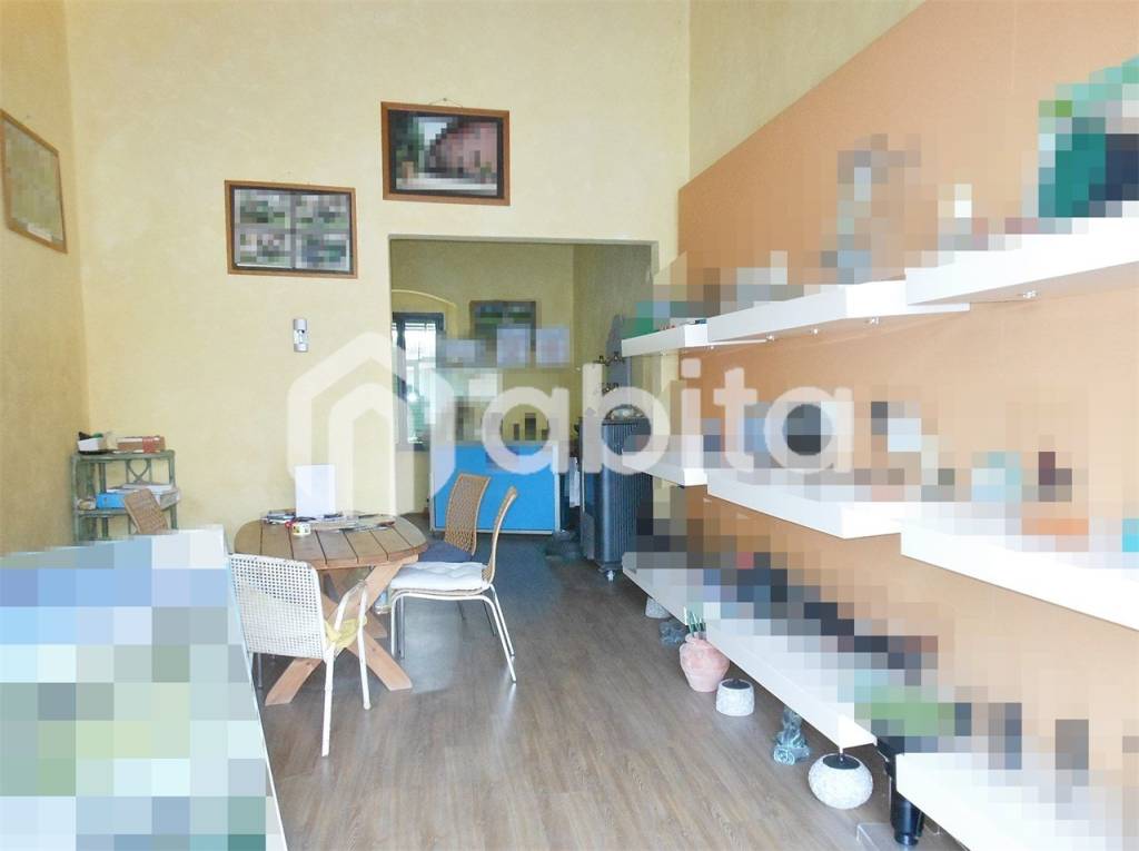 negozio in vendita a Terranuova Bracciolini