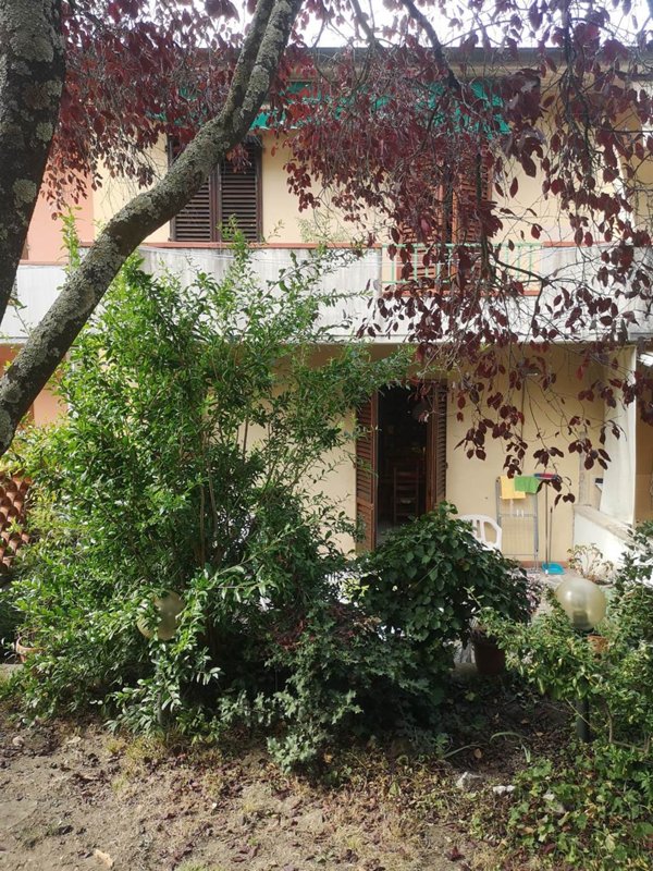 casa indipendente in vendita a Terranuova Bracciolini in zona Ville