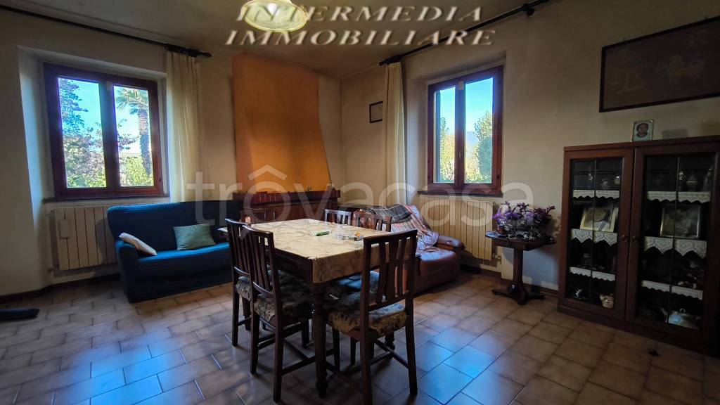 appartamento in vendita a Terranuova Bracciolini in zona Campogialli