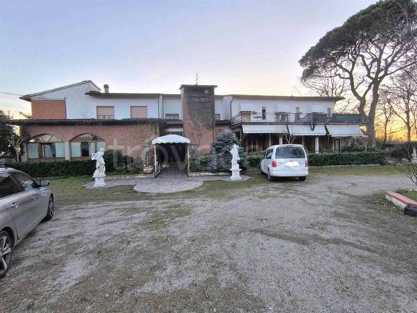 negozio in vendita a Terranuova Bracciolini