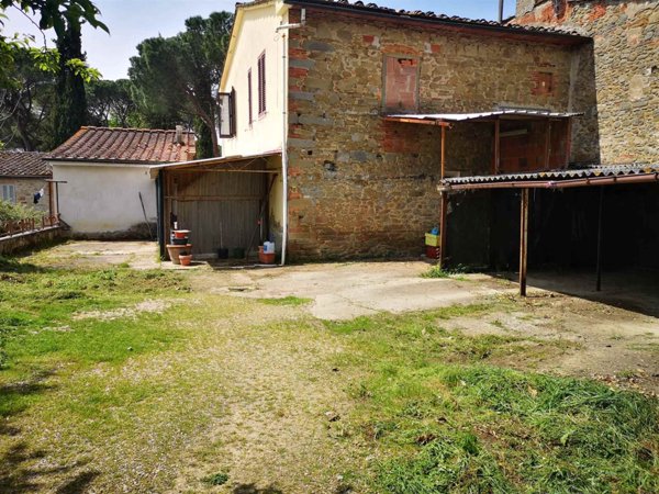 casa indipendente in vendita a Terranuova Bracciolini in zona Campogialli