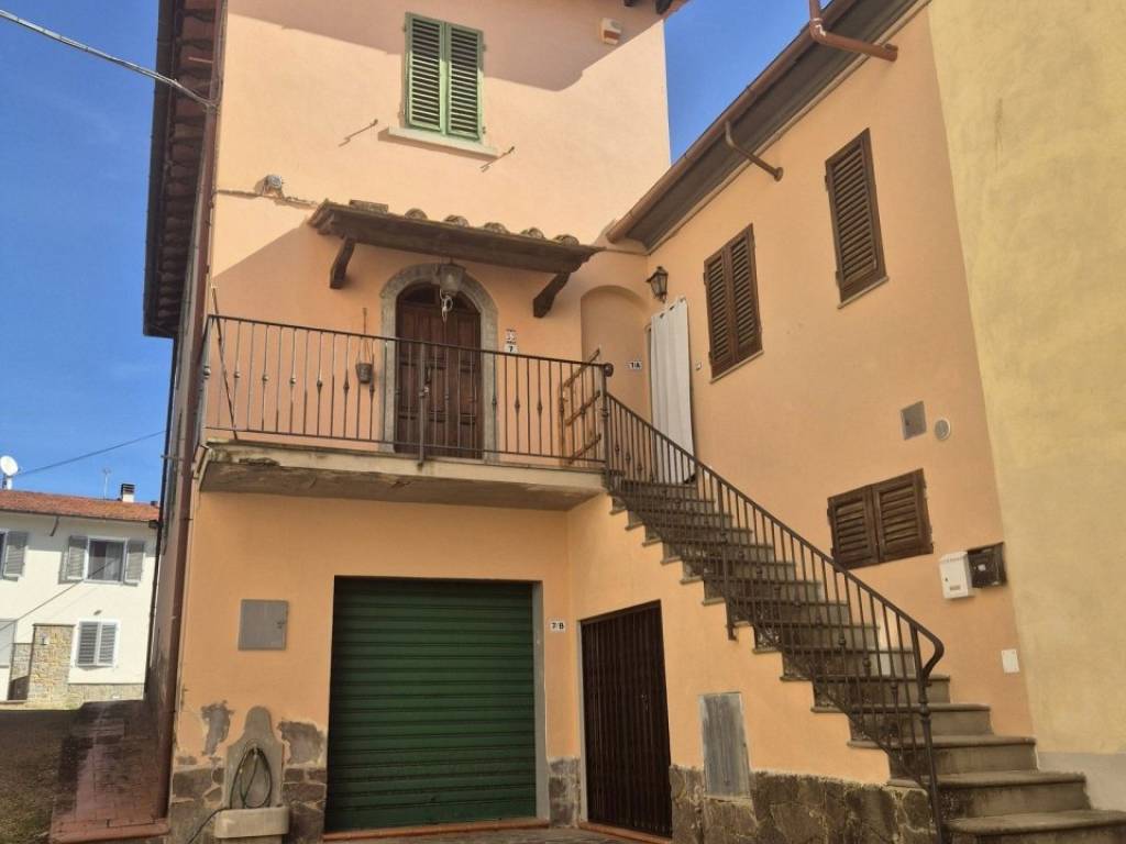 casa indipendente in vendita a Terranuova Bracciolini in zona Campogialli