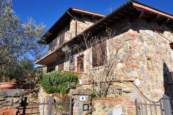 casa indipendente in vendita a Terranuova Bracciolini in zona Montemarciano