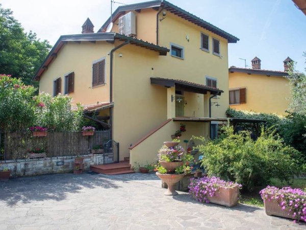 casa indipendente in vendita a Terranuova Bracciolini