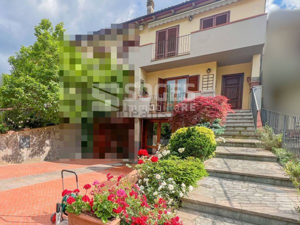 casa indipendente in vendita a Terranuova Bracciolini in zona Ville