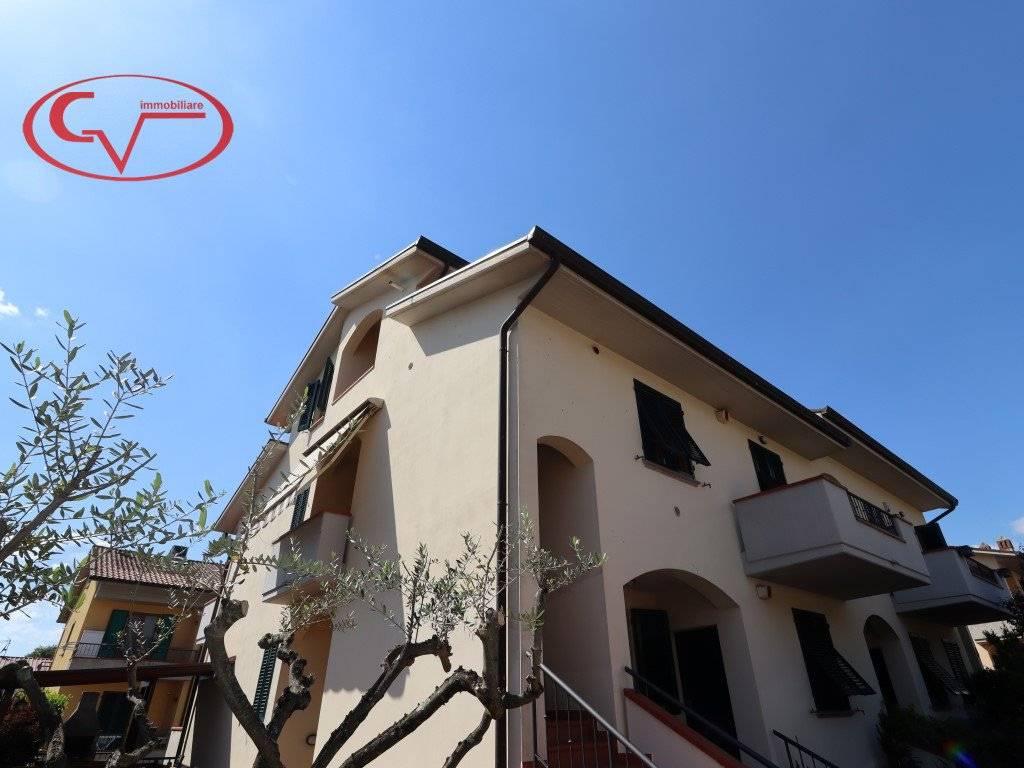 casa indipendente in vendita a Terranuova Bracciolini in zona Ville
