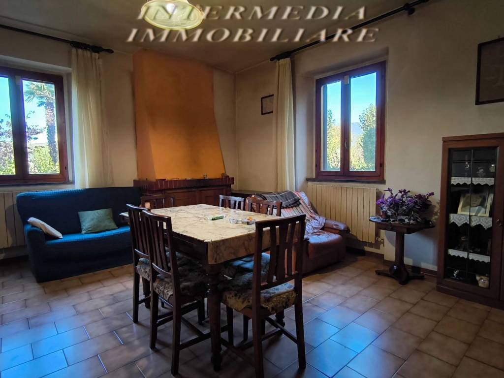 appartamento in vendita a Terranuova Bracciolini in zona Campogialli