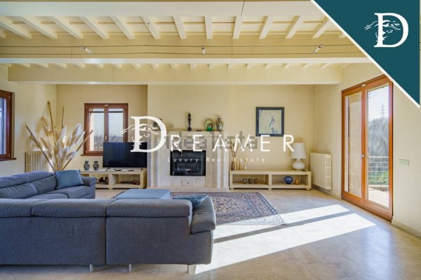casa indipendente in vendita a Terranuova Bracciolini