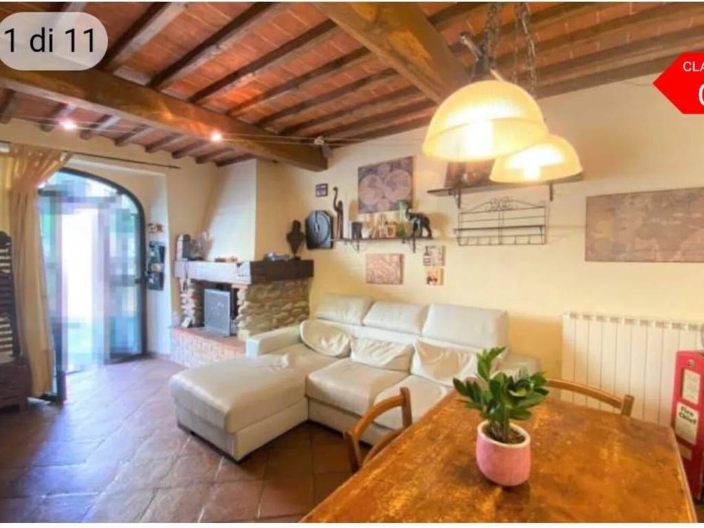 casa indipendente in vendita a Terranuova Bracciolini in zona Campogialli