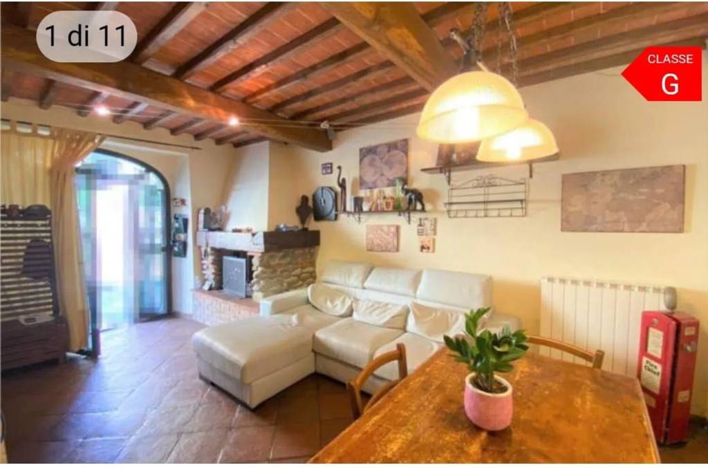 casa indipendente in vendita a Terranuova Bracciolini in zona Campogialli
