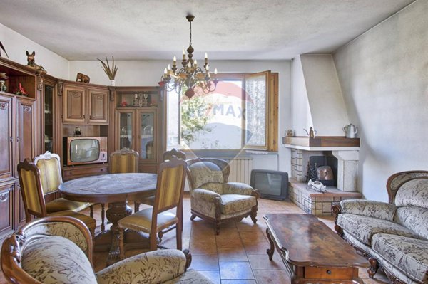 casa indipendente in vendita a Terranuova Bracciolini in zona Cicogna