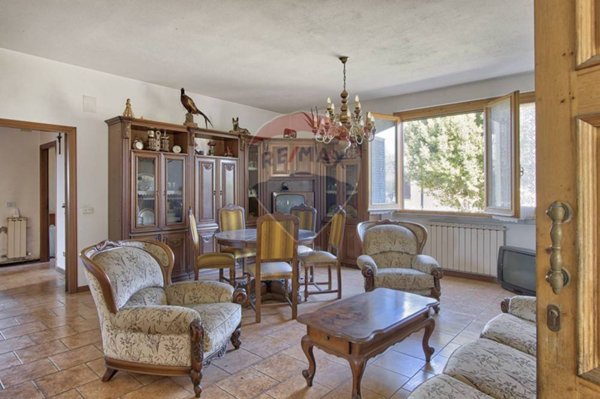 casa indipendente in vendita a Terranuova Bracciolini in zona Cicogna
