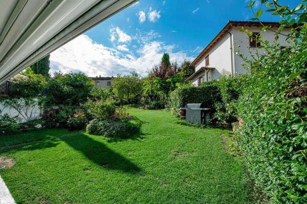 casa indipendente in vendita a Terranuova Bracciolini in zona Ville