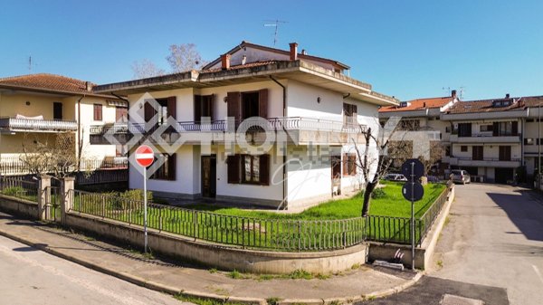 casa indipendente in vendita a Terranuova Bracciolini