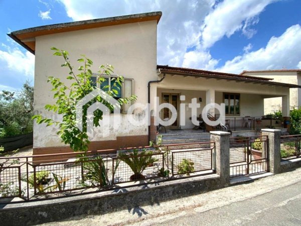 casa indipendente in vendita a Terranuova Bracciolini