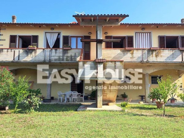casa indipendente in vendita a Terranuova Bracciolini in zona Campogialli