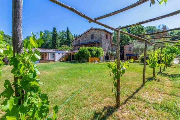 casale in vendita a Terranuova Bracciolini